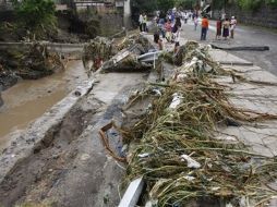 Las lluvias que azotaron al país la noche del viernes y esta madrugada, han dejado daños en ocho departamentos del país. ESPECIAL  /