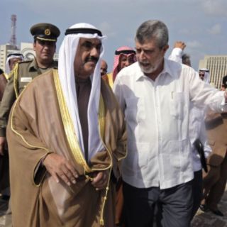 Primer ministro de Kuwait y vicepresidente cubano presiden firma de acuerdos