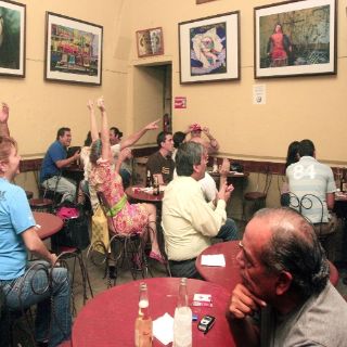 Pretenden facilitar permisos para horas extra en bares