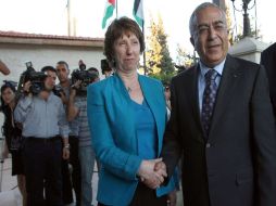 Catherine Ashton saludó al Primer Ministro palestino Salam Fayyad. AFP  /