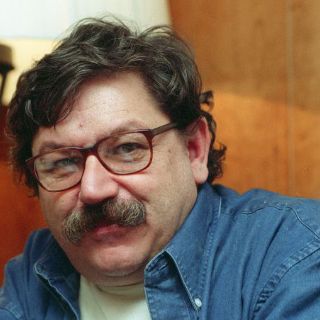 La magia envuelve a Paco Taibo II en Gijón