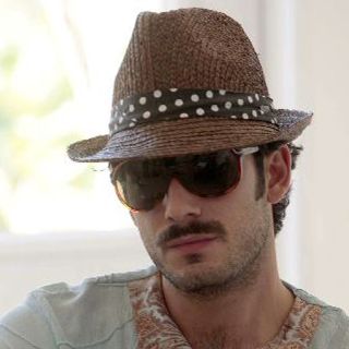 Aarón Díaz hace una crítica a los hombres golpean a las mujeres