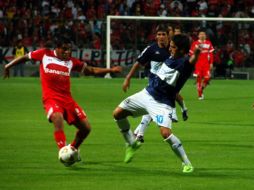 El Club de Gimnasia y Esgrima la Plata y Diablos Rojos de Toluca en partido de preparación. NOTIMEX  /