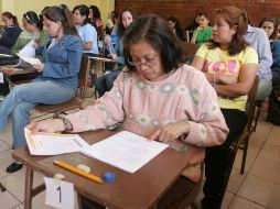 Maestros del país realizaron el Examen Nacional de Conocimientos y Habilidades Docentes 2010-2011, en busca de plazas. EL UNIVERSAL  /