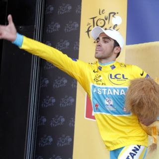 Contador se apodera del liderato