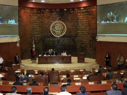 El Código Penal Federal considera ilegal y castiga la instalación de micrófonos ocultos. ARCHIVO  /