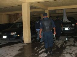 Aspecto de una de las casas que fue objeto del ataque de un comando que lanzó granadas de fragmentación en Cuernavaca. EL UNIVERSAL  /