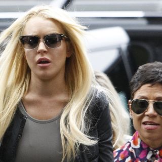 Lohan llega a la corte para entregarse