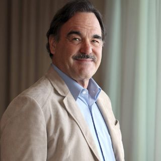 Oliver Stone cree que EU debe nacionalizar su petróleo