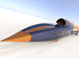 El prototipo, de 12.8 metros de longitud y 950 kilos, se exhibe en el Farnborough International Air Show. ESPECIAL  /