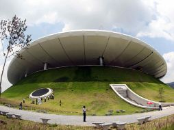 Los vendedeores extrañarán a los partidos de Chivas en el Estadio Jalisco. MEXSPORT  /