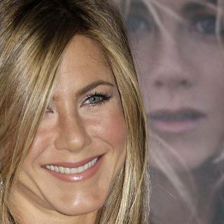 Jennifer Aniston y Sandra Bullock logran órdenes de restricción contra acosadores