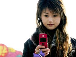 Son mil 100 los millones de usuarios de teléfonos, tanto móviles como fijos. ESPECIAL  /