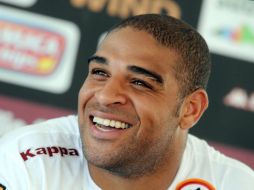 El jugador brasileño Adriano Leite Ribeiro durante una rueda de prensa. EFE  /