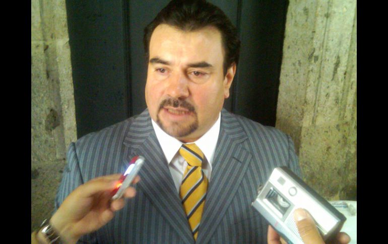 El procurador estatal dijo que sociedad y Gobierno deben trabajar en conjunto para abatir la inseguridad. M. MENDOZA  /