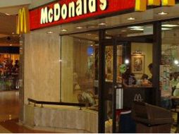 Sharon Lían utilizó ropa interior como máscara para robar un McDonalds en Oklahoma, Estados Unidos. ESPECIAL  /