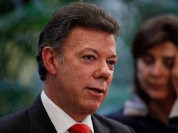 Juan Manuel Santos en la residencia oficial de Los Pinos, donde evitó pronunciarse sobre las relaciones con Venezuela. AP  /