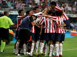 Los jugadores de las Chivas en el estadio Jalisco. JAMMEDIA  /