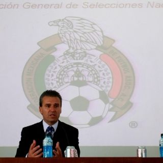 De la Torre desmiente acercamiento con técnicos