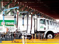 Pemex extrajo con un millón 448 mil barriles cada día. ESPECIAL  /