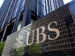El gigante banco suizo UBS fue señalado en una investigación por fraude fiscal el año pasado. ESPECIAL  /