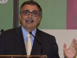 René Castro asegura que 80 empresas del istmo centroamericano podrían participar del desarrollo de tecnología espacia. QUE.ES  /