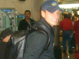 Javier Hernández viajó ayer a Estados Unidos para integrarse a su nuevo equipo. EL UNIVERSAL  /