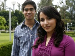 Fernando Loera y Sally Castillo exponen sus proyectos sociales. M. FREYRÍA  /