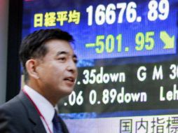 El índice Nikkei de la Bolsa de Tokio abrió hoy la semana con una subida. ESPECIAL  /