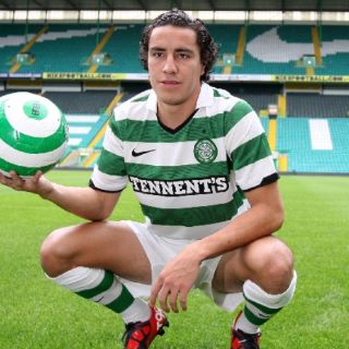 Efraín Juárez se queda cuatro años con Celtic