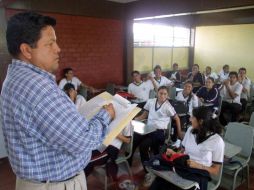 El SNTE rechaza que los maestros estén reprobados. ARCHIVO  /