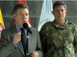 Juan Manuel Santos, designó este lunes en Santiago, donde visita al presidente chileno Sebastián Piñera. EFE  /