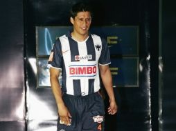 Ricardo Osorio durante la presentación de la nueva playera del Monterrey para el torneo Apertura 2010. JAMMEDIA  /