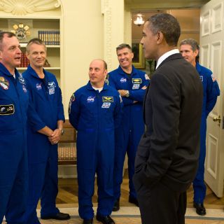 Tripulación del Atlantis concluye su misión con una visita a la Casa Blanca