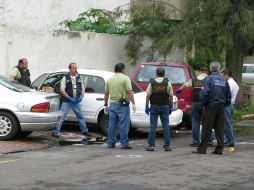 En el sitio, peritos forenses localizaron 17 cascajos de bala y un tiro útil del calibre .9 milímetros. M. PATIÑO  /