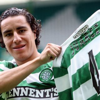 Juárez en la portada de la revista del Celtic