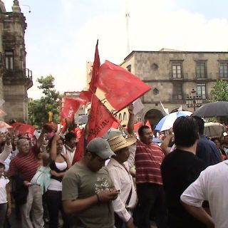 Antorchistas se manifiestan tras romper diálogo con autoridades