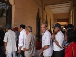 La SCJN falló sobre una jurisprudencia que pondría un tope de 10 salarios mínimos a pensiones por vejez, viudez e incapacidad. ESPECIAL  /