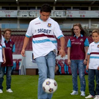 Barrera podría debutar con el West Ham el sábado