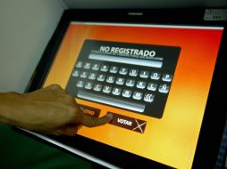 Según el consejero presidente del IEPC el uso de urnas electrónicas garantiza el ahorro en por los menos cinco proceso. E. BARRERA  /