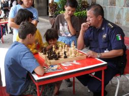 El Ayuntamiento de Tonalá ha lanzado el proyecto de llevar el ajedrez a las calles. ESPECIAL  /