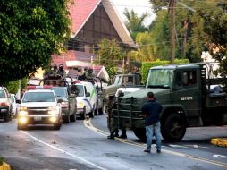 El Ejército vigilaba ayer por la mañana, la casa donde fue victimado el narcotraficante Ignacio Coronel. EL INFORMADOR A. HINOJOSA  /