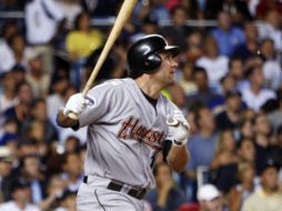 Lance Berkman, de 34 años,se despidió de sus compañeros de los Astros. REUTERS  /