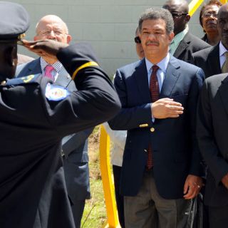 Protestas en contra de Préval en acto con presidente dominicano