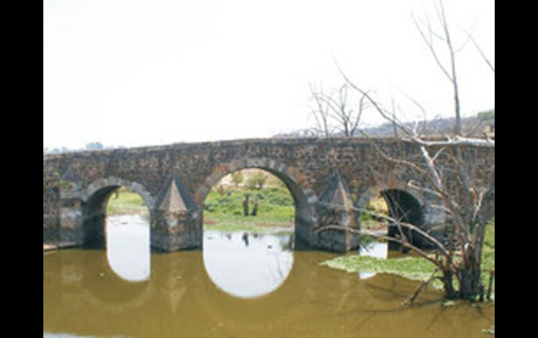 El Puente de Calderón es un espacio representativo para los festejos del Bicentenario de la Independencia. EL INFORMADOR  /