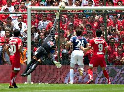 Entre las buenas intervenciones de Calero y la mala punteria de los delanteros, Toluca sólo pudo empatar con Pachuca. MEXSPORT  /