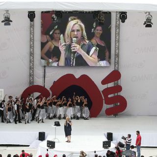 Angélica Fuentes presenta la línea ''Angelíssima''