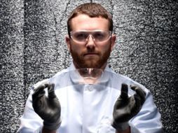 Este virdrio es tres veces más fuerte que otras clases de vidrios reforzados. AP  /