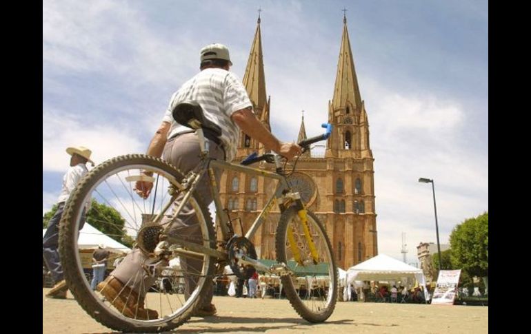 El programa de recorridos turísticos ha incrementado la derrama económica en regiones del interior del estado. ARCHIVO  /