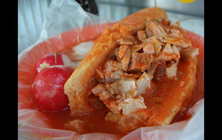 Las tortas ahogadas son un orgullo para los tapatíos. ESPECIAL  /